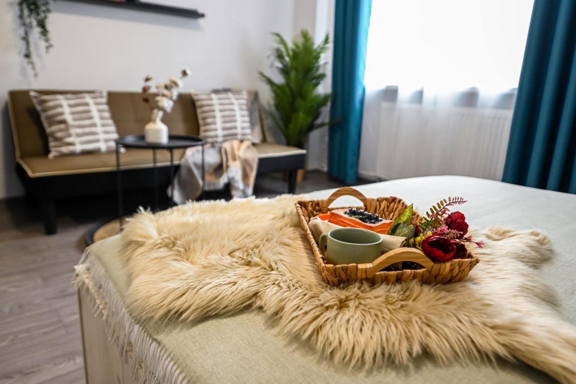 Old Town Charm - Modern & Comfortable Accommodation In The Heart Of The City Bukareszt Zewnętrze zdjęcie