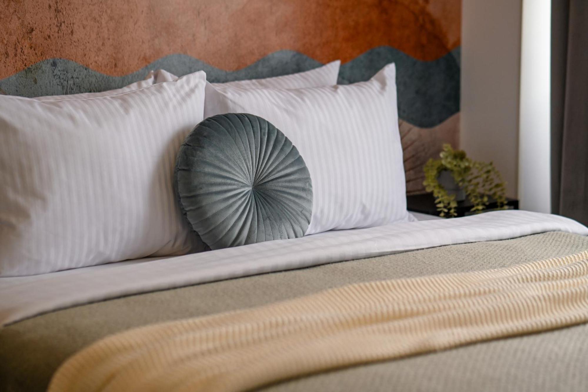 Old Town Charm - Modern & Comfortable Accommodation In The Heart Of The City Bukareszt Zewnętrze zdjęcie