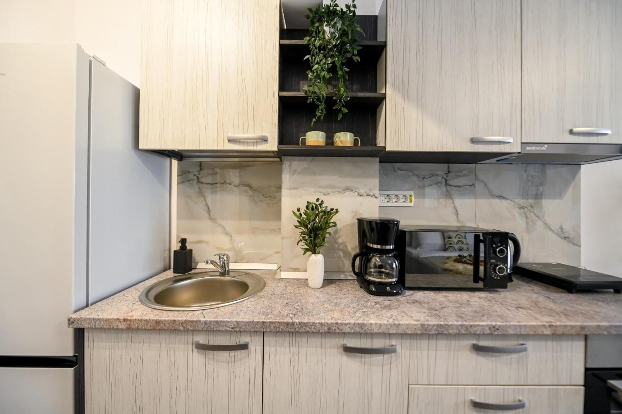 Old Town Charm - Modern & Comfortable Accommodation In The Heart Of The City Bukareszt Zewnętrze zdjęcie